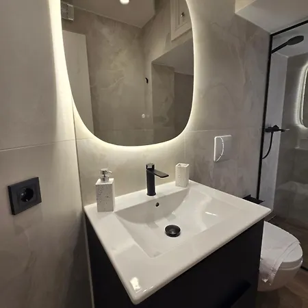Glow Haven Apartment Thessaloniki