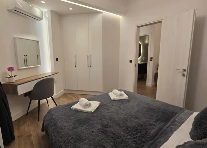 Glow Haven Apartment Thessaloniki