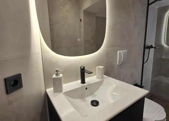 Glow Haven Apartment Thessaloniki