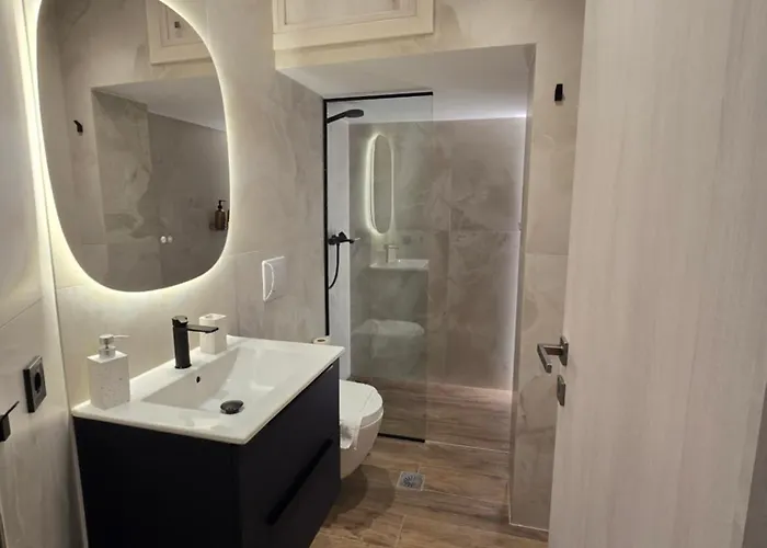 Апартаменты Glow Haven