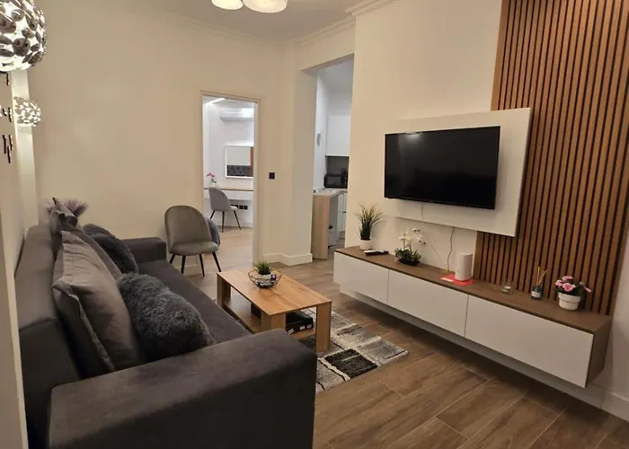 Glow Haven Apartment *